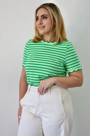 Anjer top in green – Kleur & Co.