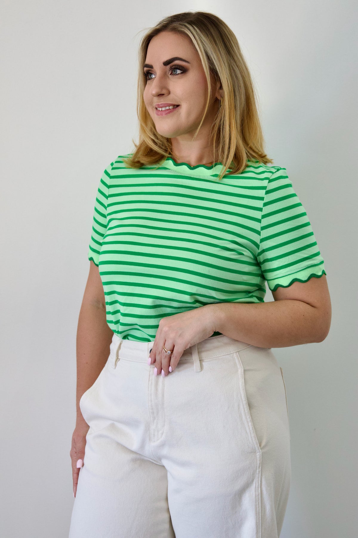 Anjer top in green – Kleur & Co.
