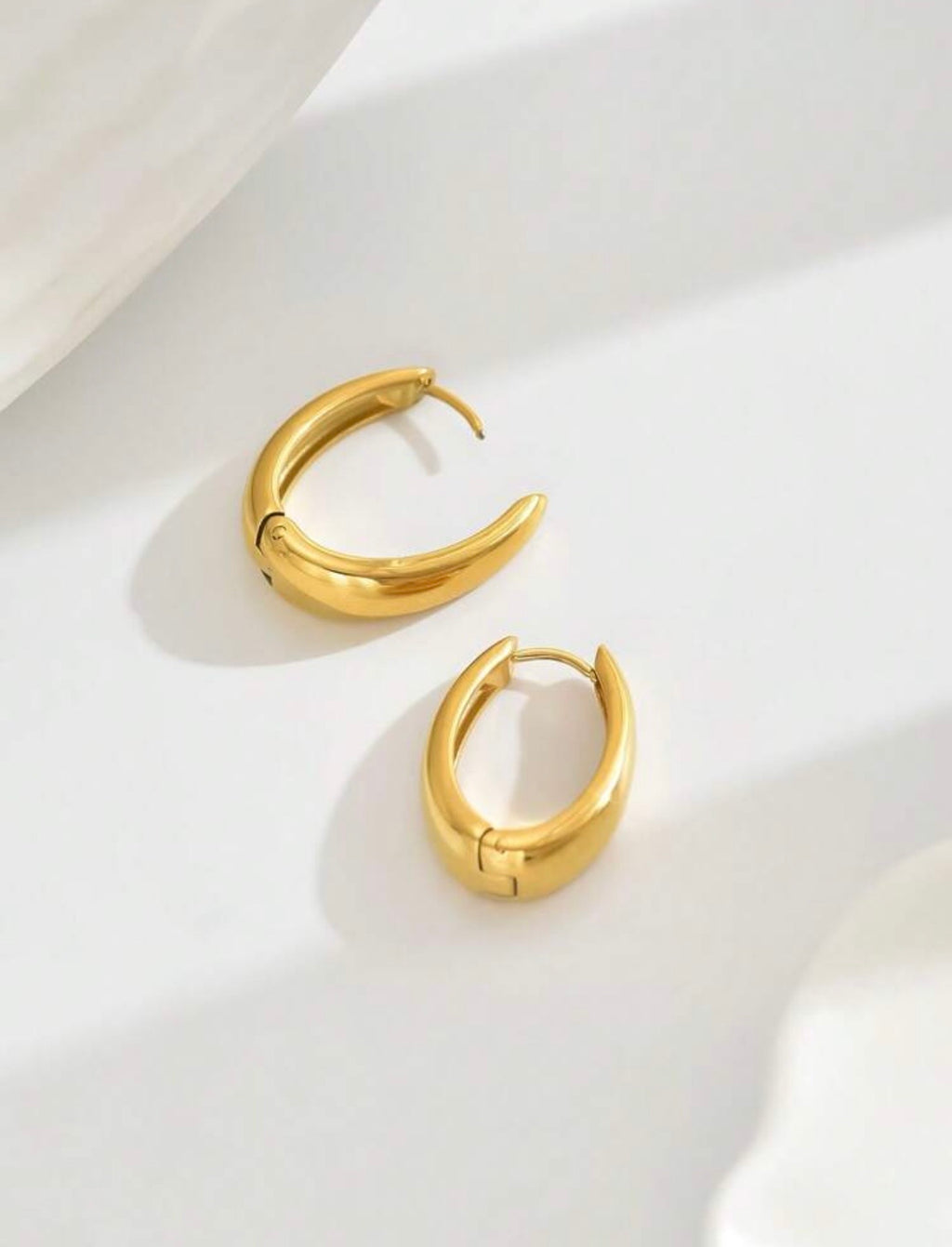 Lucie Oval Hoop Earrings – gold stainless steel hoop earrings
