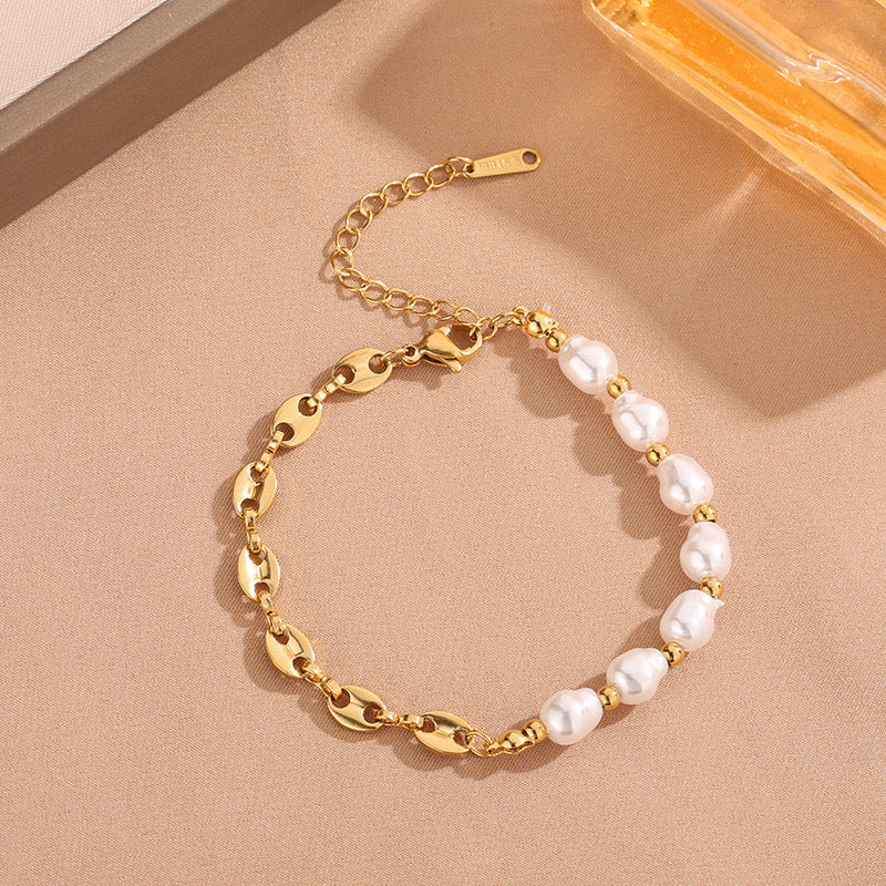 Noelle pearl bracelet lifestyle product image